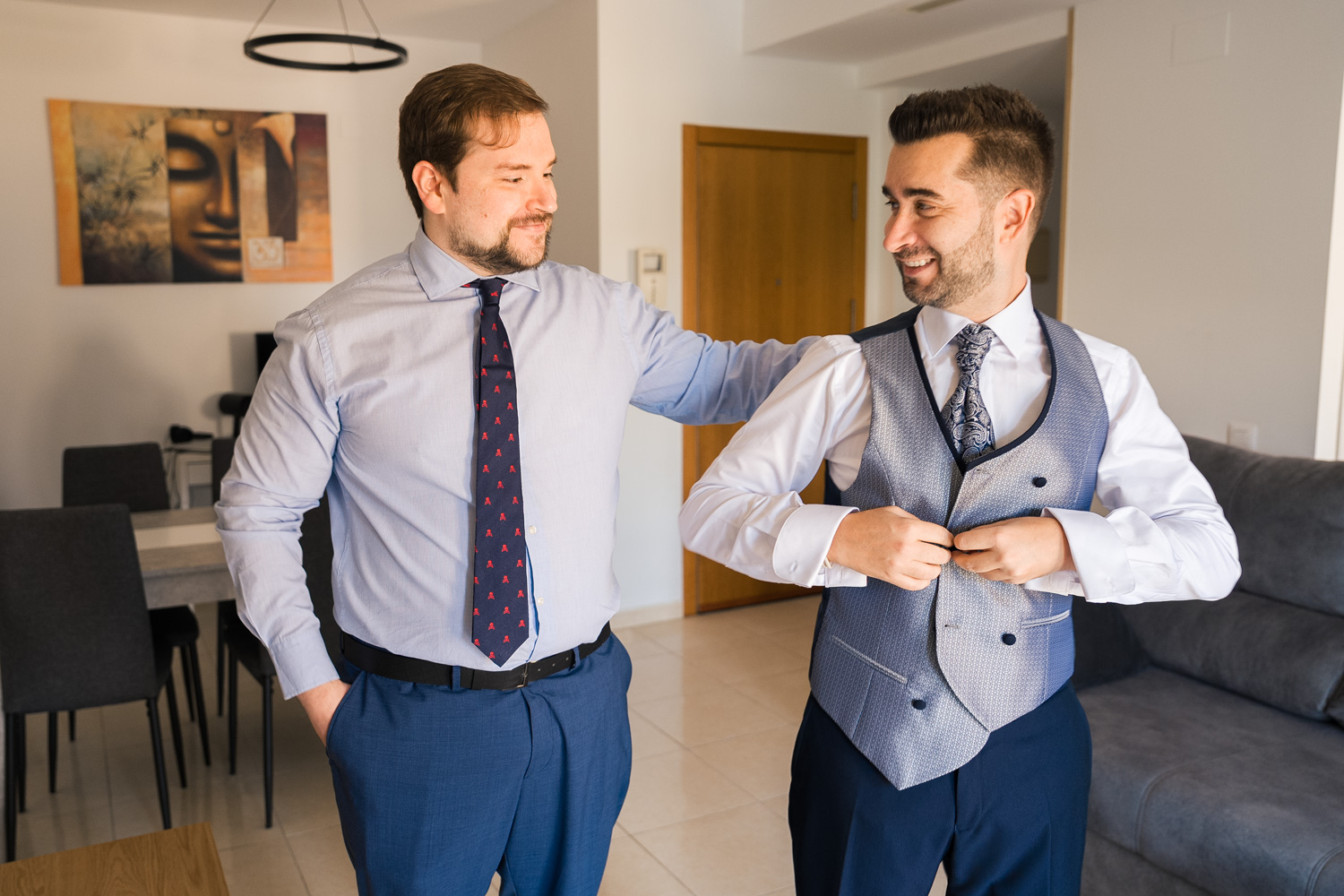 preparativos de boda novio